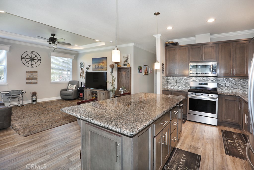 4 Buena Vista, Tustin CA 92680 - photo 7