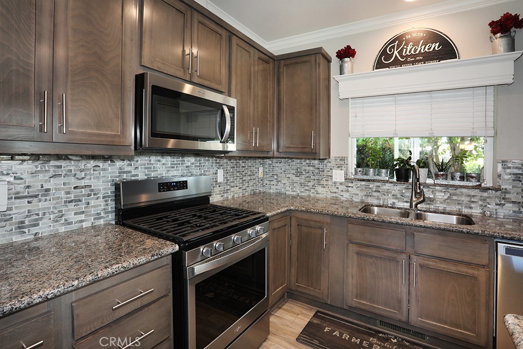 4 Buena Vista, Tustin CA 92680 - photo 9
