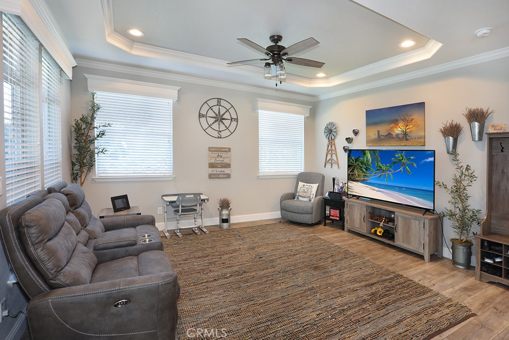 4 Buena Vista, Tustin CA 92680 - photo 12