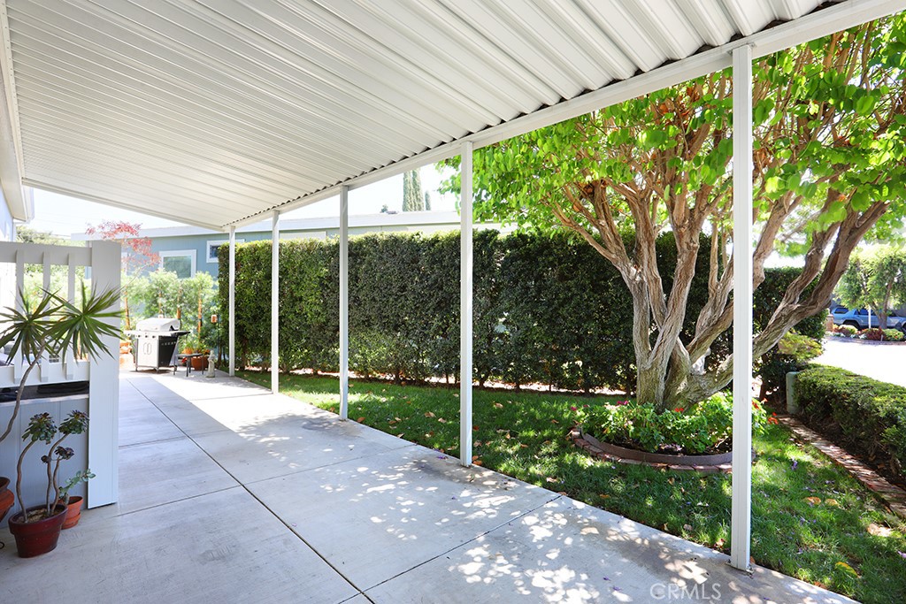 4 Buena Vista, Tustin CA 92680 - photo 29