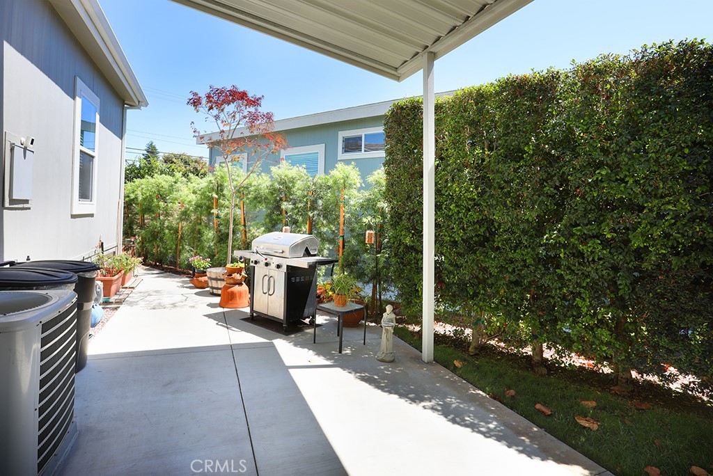 4 Buena Vista, Tustin CA 92680 - photo 30