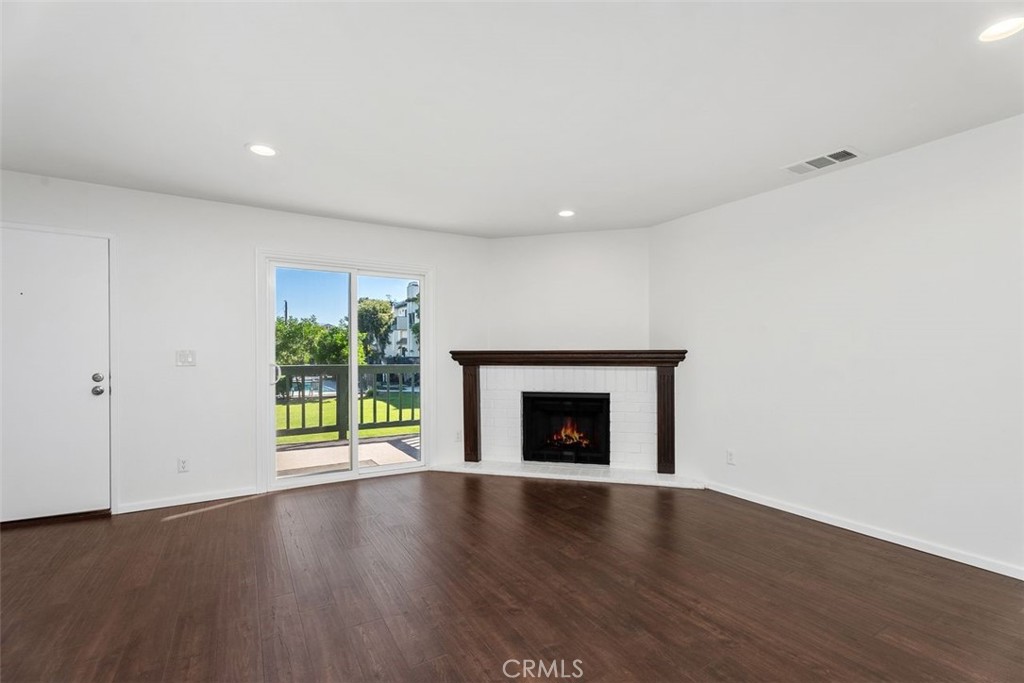 428 W 1st Street, Tustin CA 92780 - photo 6
