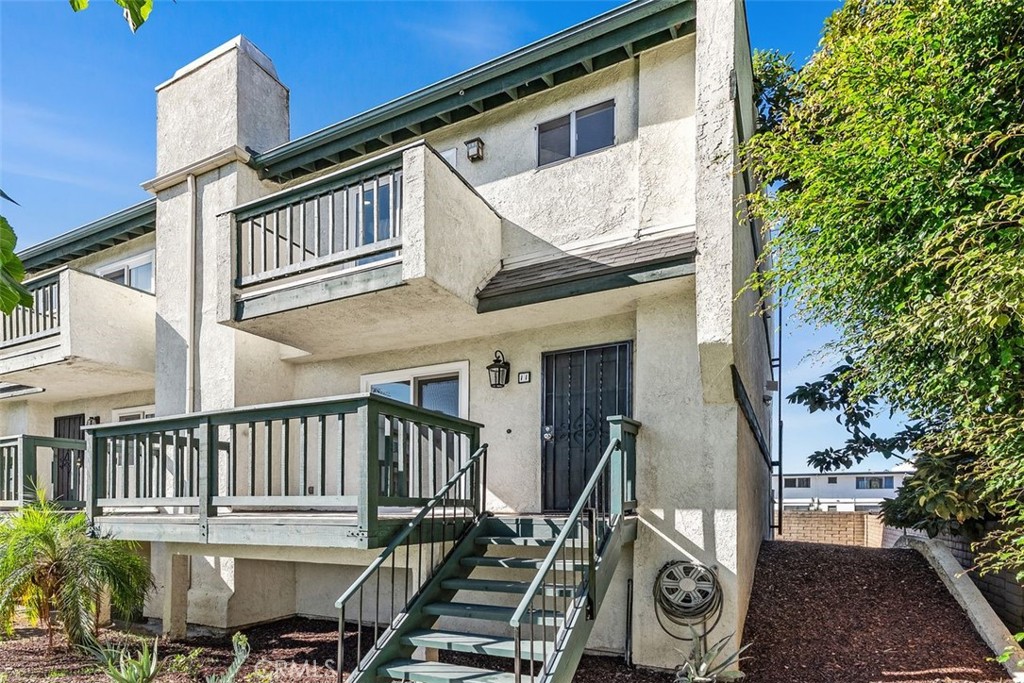 Welcome home, end unit with oversized 2 car garage and ample storage - 428 W 1st Street, Tustin CA 92780 - photo 29