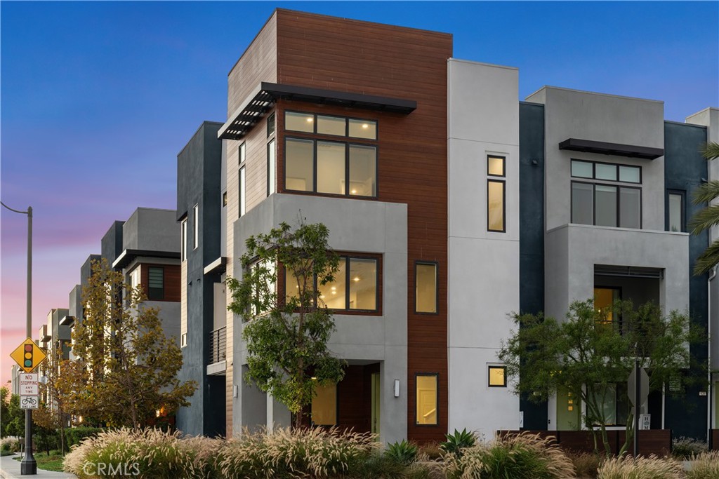 430 Transport, Tustin CA 92782 - photo 1