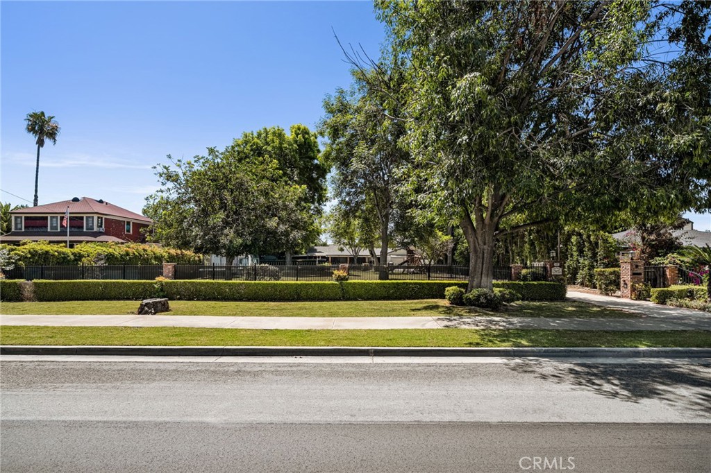 440 W Main Street, Tustin CA 92780 - photo 3