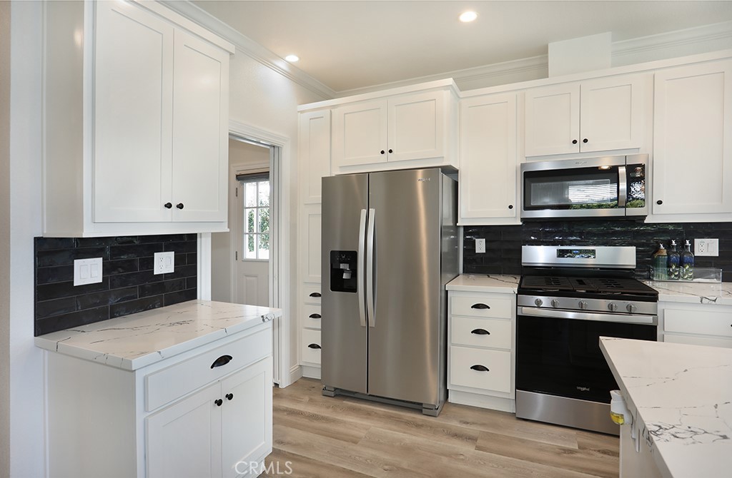 5 Buena Vista, Tustin CA 92680 - photo 4