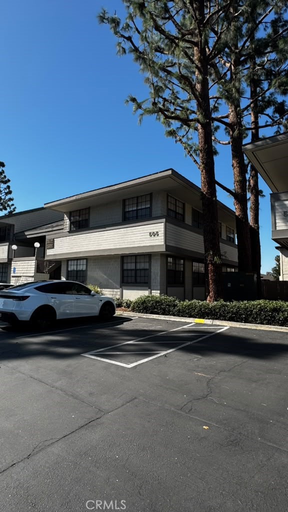 Side - 505 E 1st C, Tustin CA 92780 - photo 2