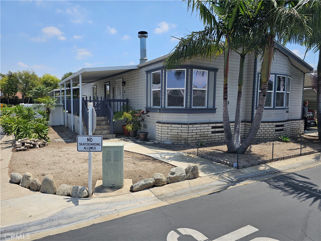 61 Malaga, Tustin CA 92780 - photo 2