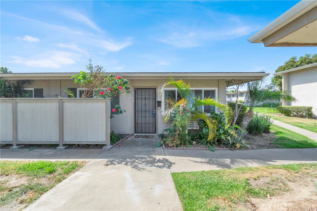 634 W Main D, Tustin CA 92780 - photo 1