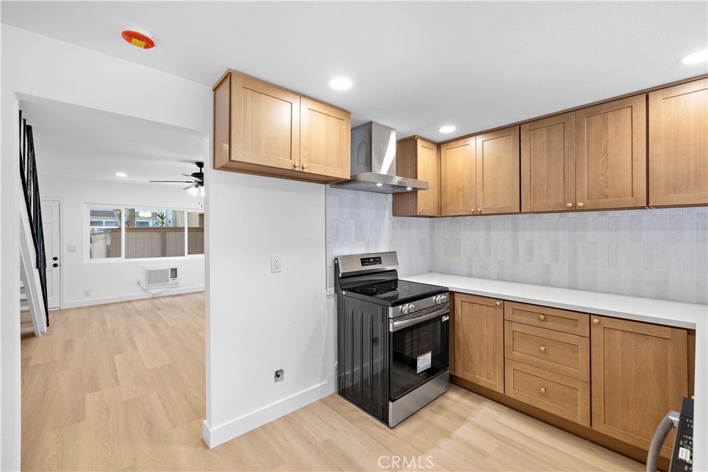 655 W 6th A, Tustin CA 92780 - photo 9