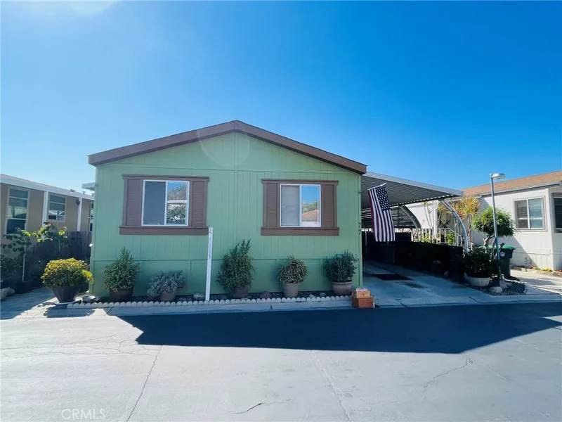 77 Seville, Tustin
