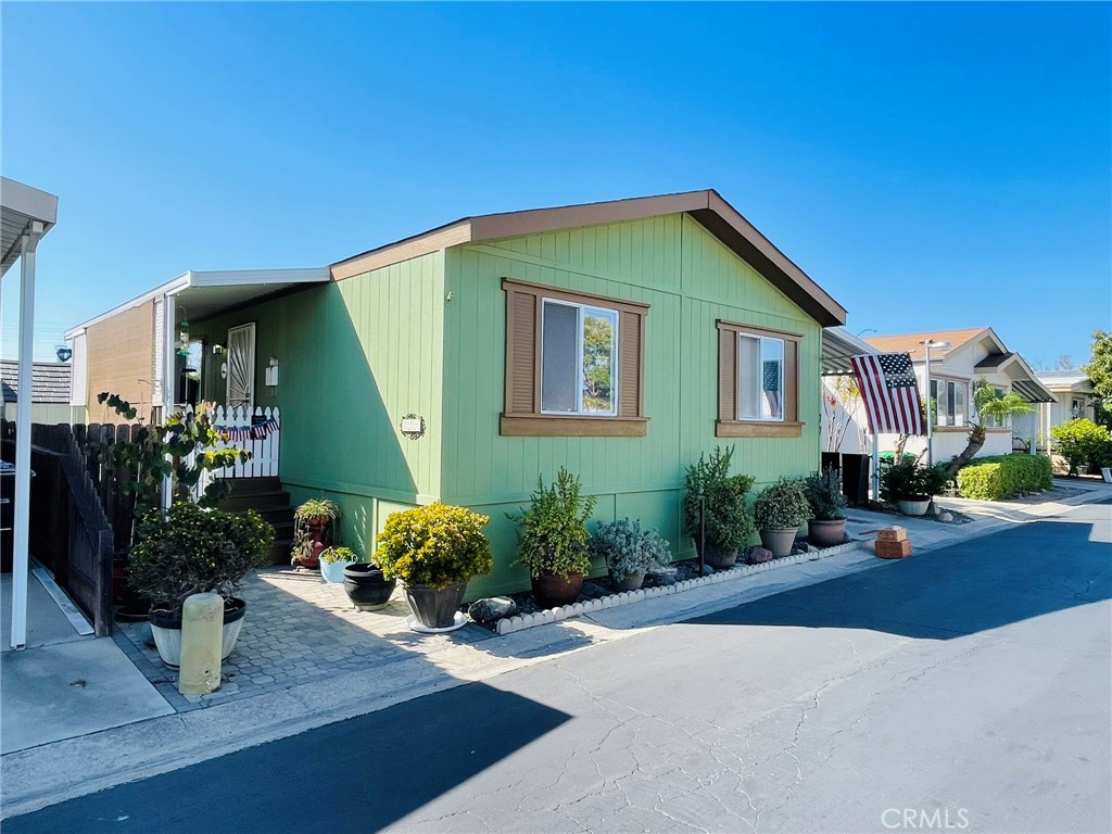 77 Seville, Tustin CA 92780 - photo 3