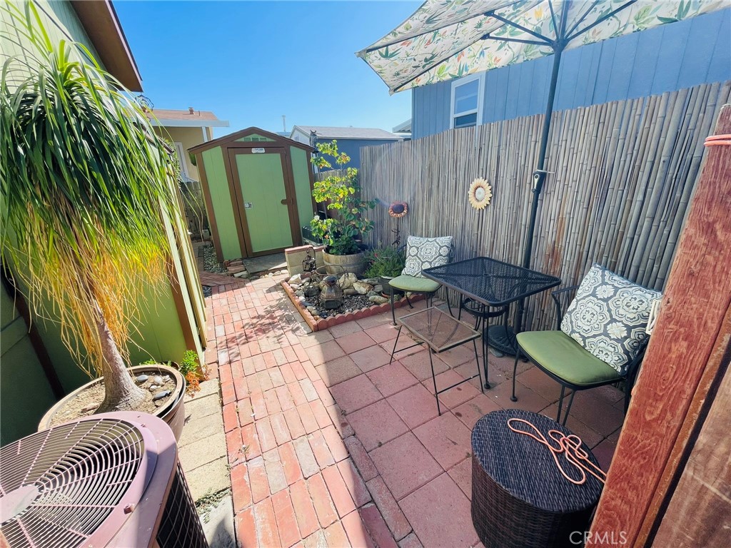 Back yard area - 77 Seville, Tustin CA 92780 - photo 6