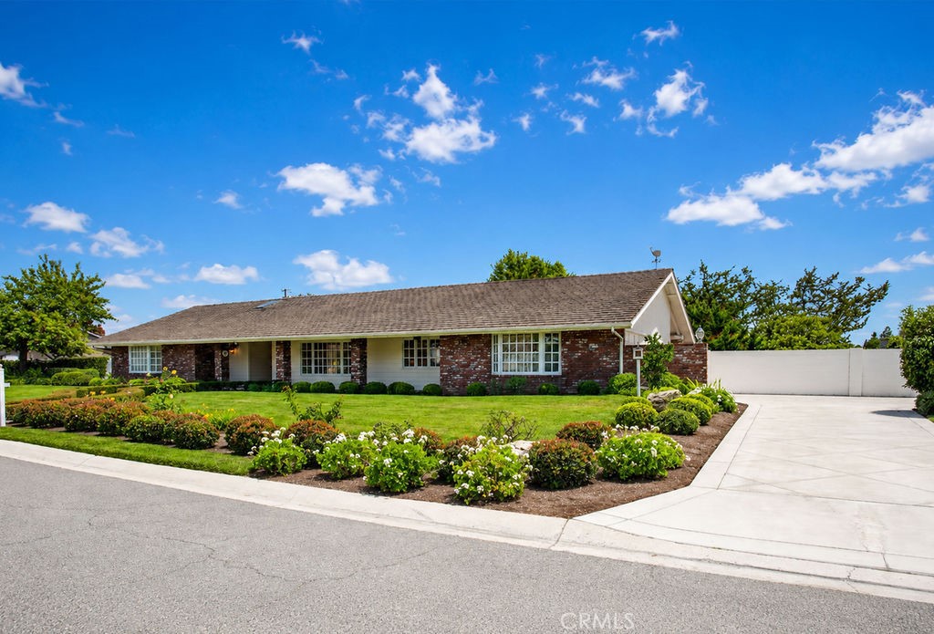 10131 Verde Lomas, Villa Park CA 92861 - photo 7