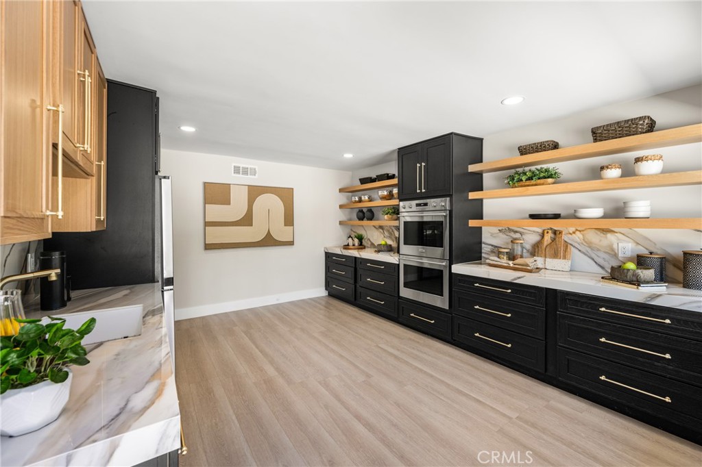 10282 OLD LAMPLIGHTER Lane, Villa Park CA 92861 - photo 43