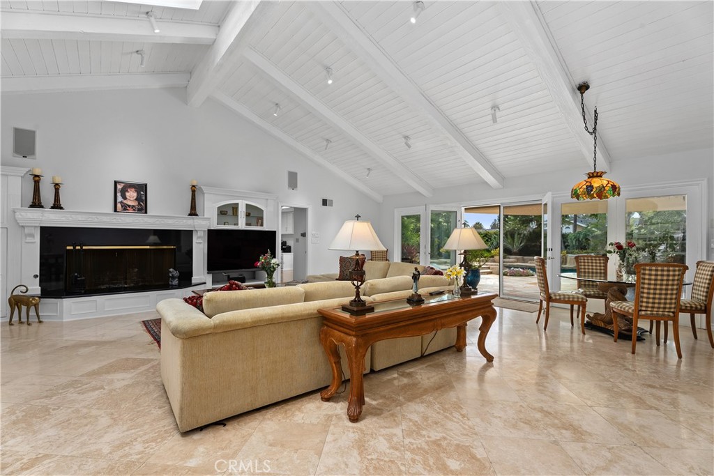 A huge family room - 10371 Balliet Drive, Villa Park CA 92861 - photo 7