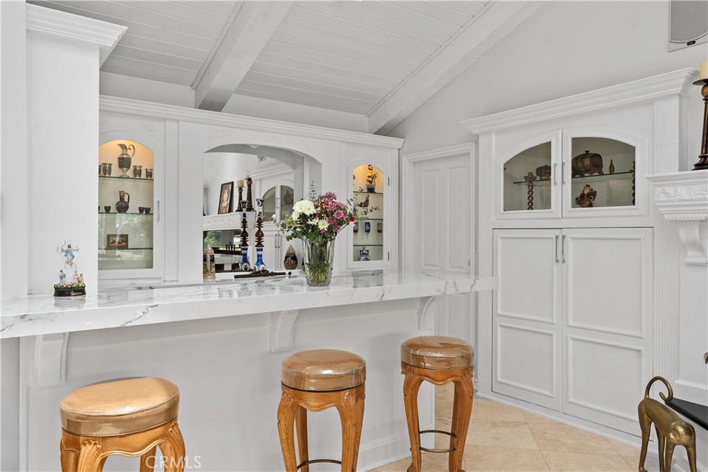 Wet bar in the family room - 10371 Balliet Drive, Villa Park CA 92861 - photo 10