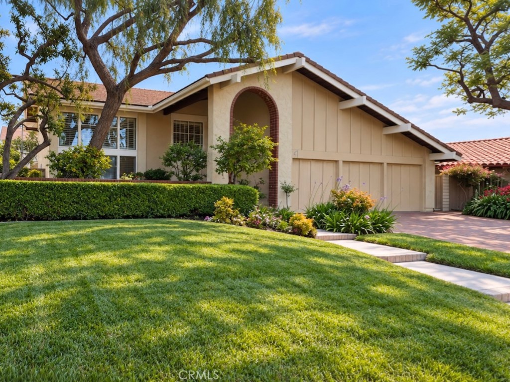 10692 Albany Cir, Villa Park CA 92861 - photo 1