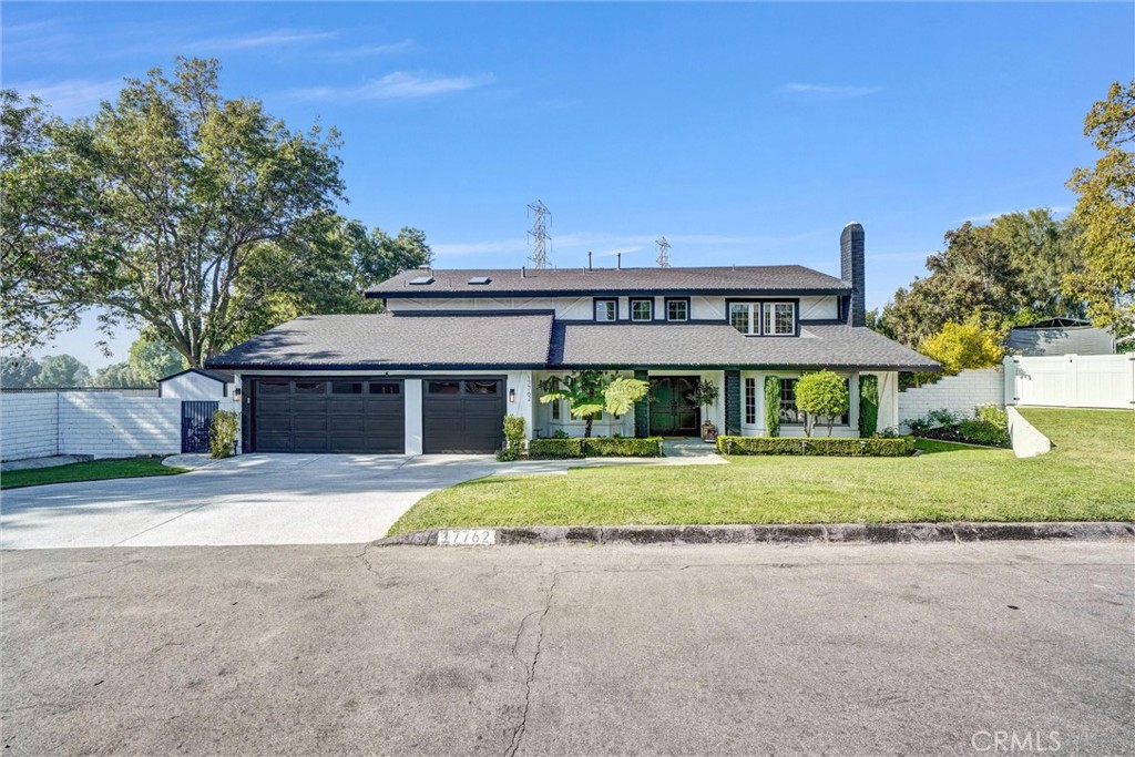 17762 Mountain View Circle, Villa Park CA 92861 - photo 1