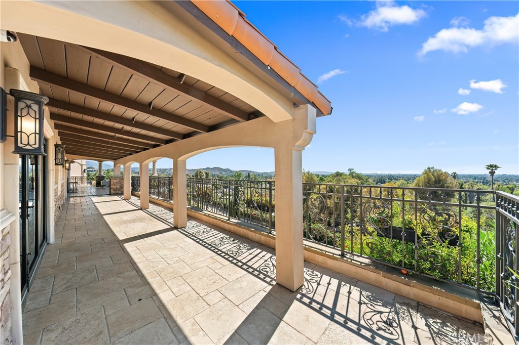 18352 Cerro Villa, Villa Park CA 92861 - photo 22