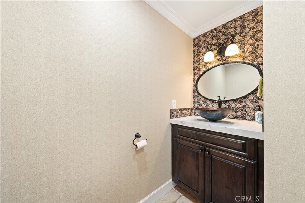 18352 Cerro Villa, Villa Park CA 92861 - photo 36