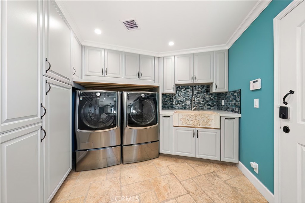 18352 Cerro Villa, Villa Park CA 92861 - photo 38