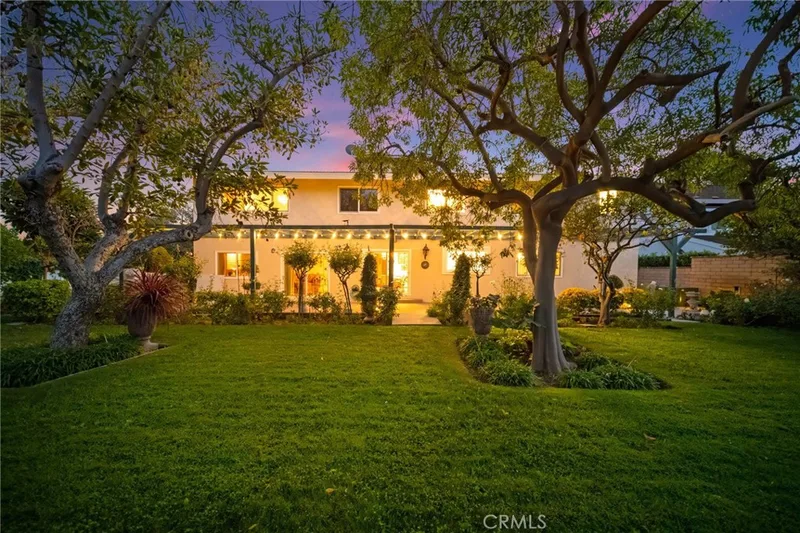 18471 Hillcrest, Villa Park, CA 92861