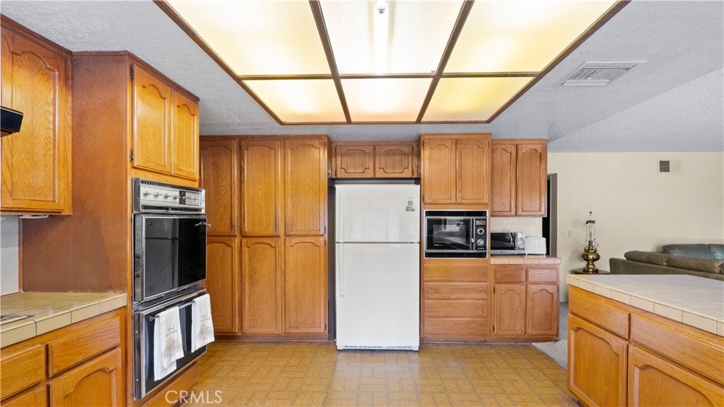 18675 Valley, Villa Park CA 92861 - photo 33