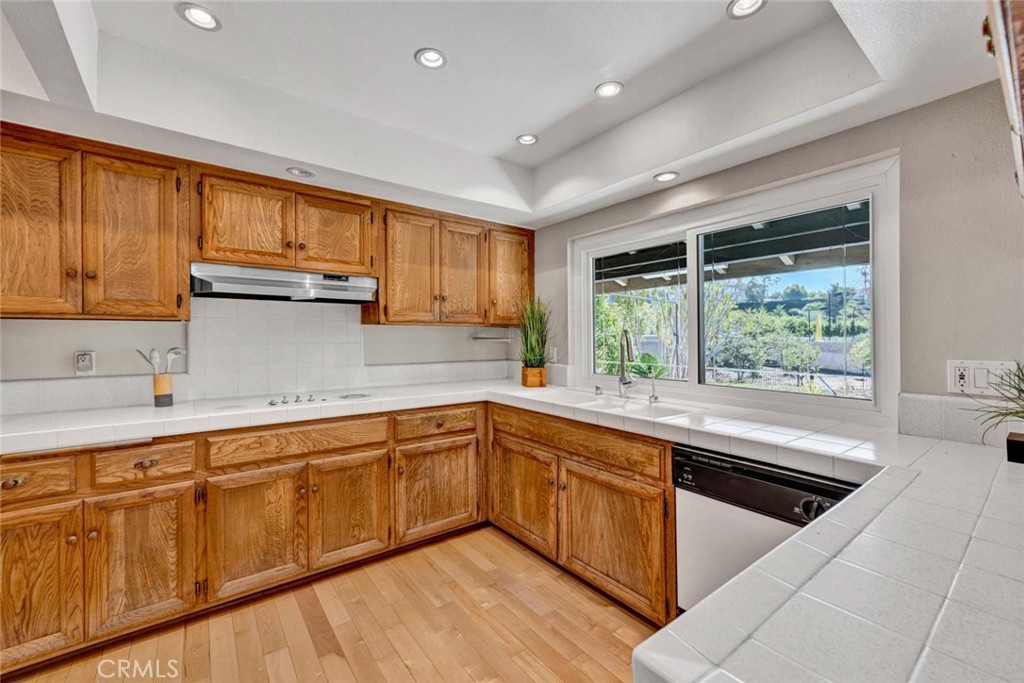 9472 Henderson Way, Villa Park CA 92861 - photo 20