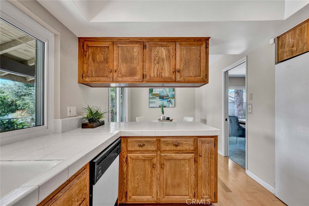 9472 Henderson Way, Villa Park CA 92861 - photo 23