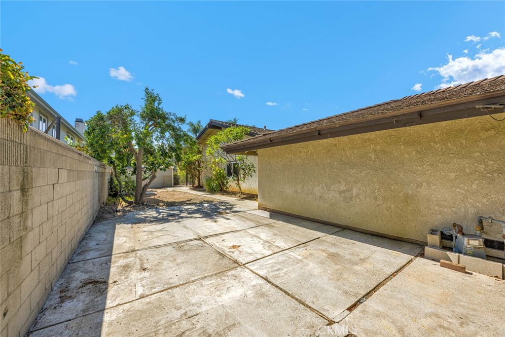 9472 Henderson Way, Villa Park CA 92861 - photo 51