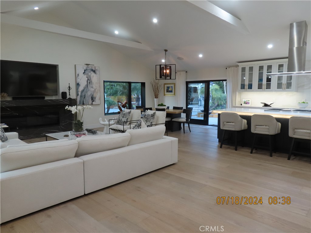 9562 Center Drive, Villa Park CA 92856 - photo 6