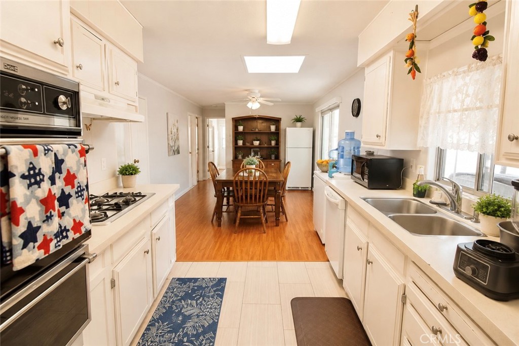 10200 Bolsa Ave 111, Westminster CA 92683 - photo 7