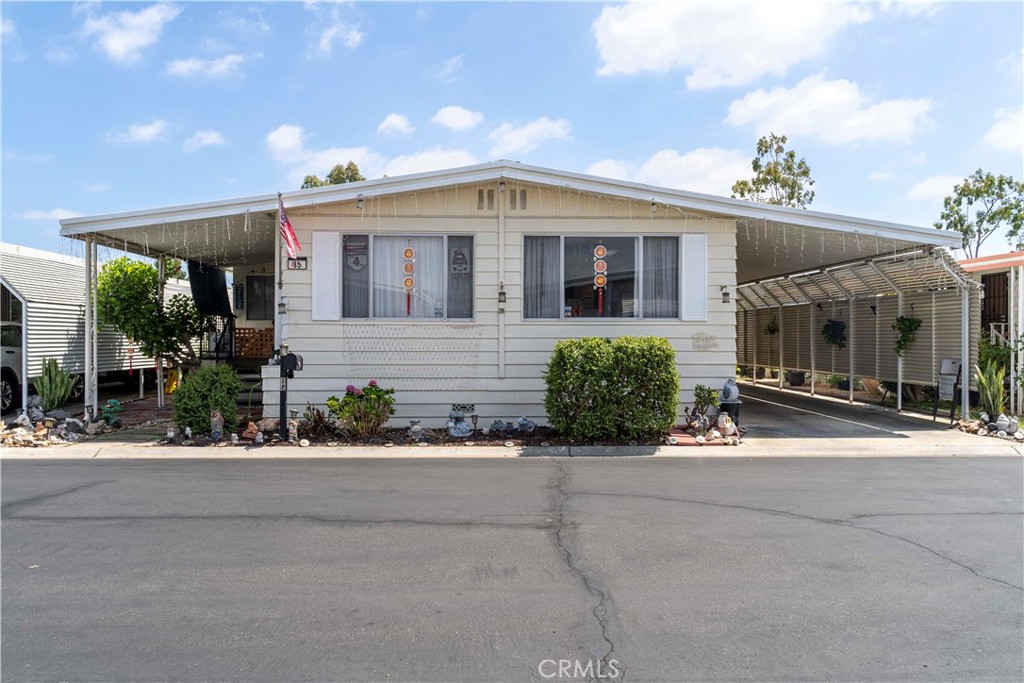 10200 Bolsa Ave Spc 85, Westminster CA 92683 - photo 1