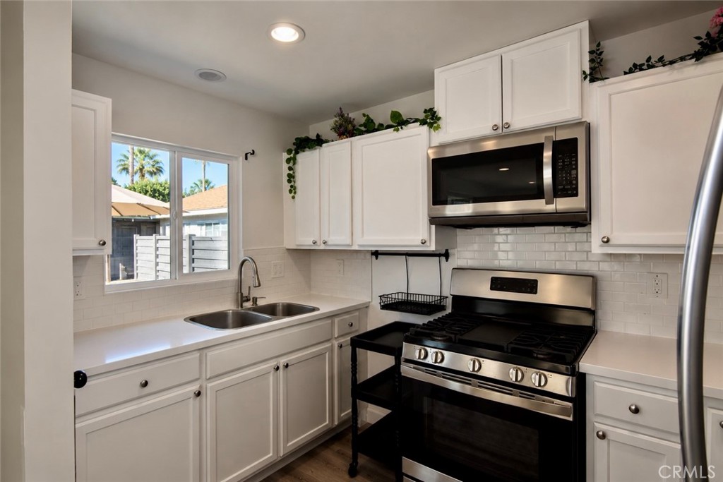 13281 Mono Place, Westminster CA 92683 - photo 36