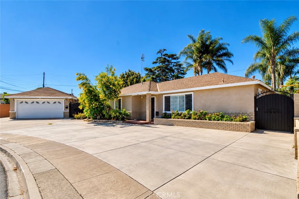 13281 Mono Place, Westminster CA 92683 - photo 43