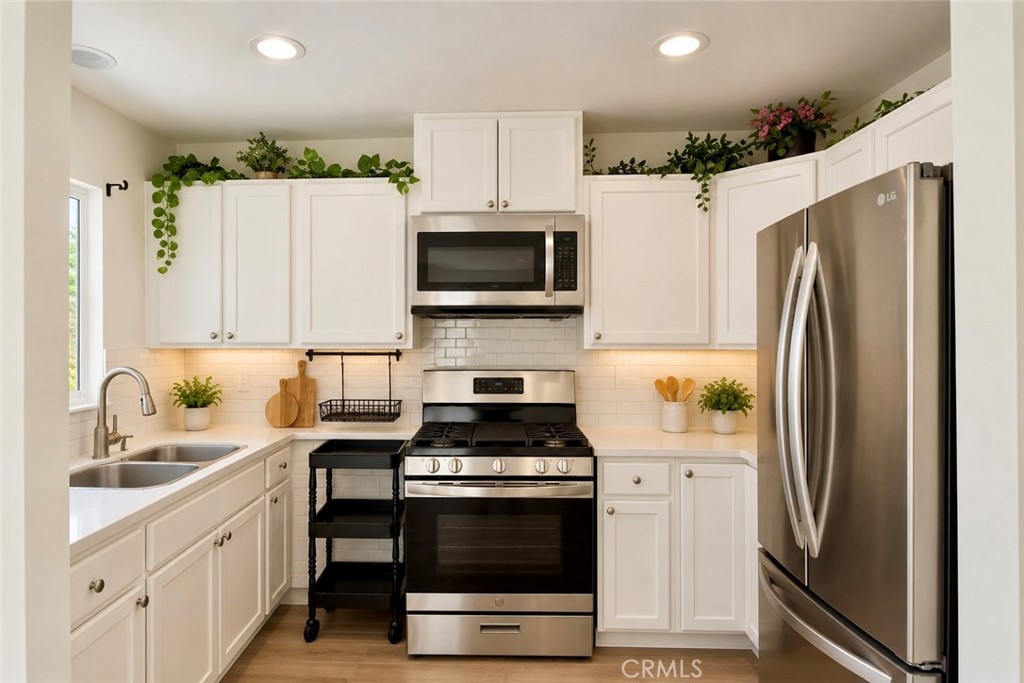 ADU - kitchen - 13281 Mono Place, Westminster CA 92683 - photo 53