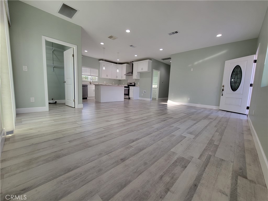 13455 Ontario Dr, Westminster CA 92844 - photo 5