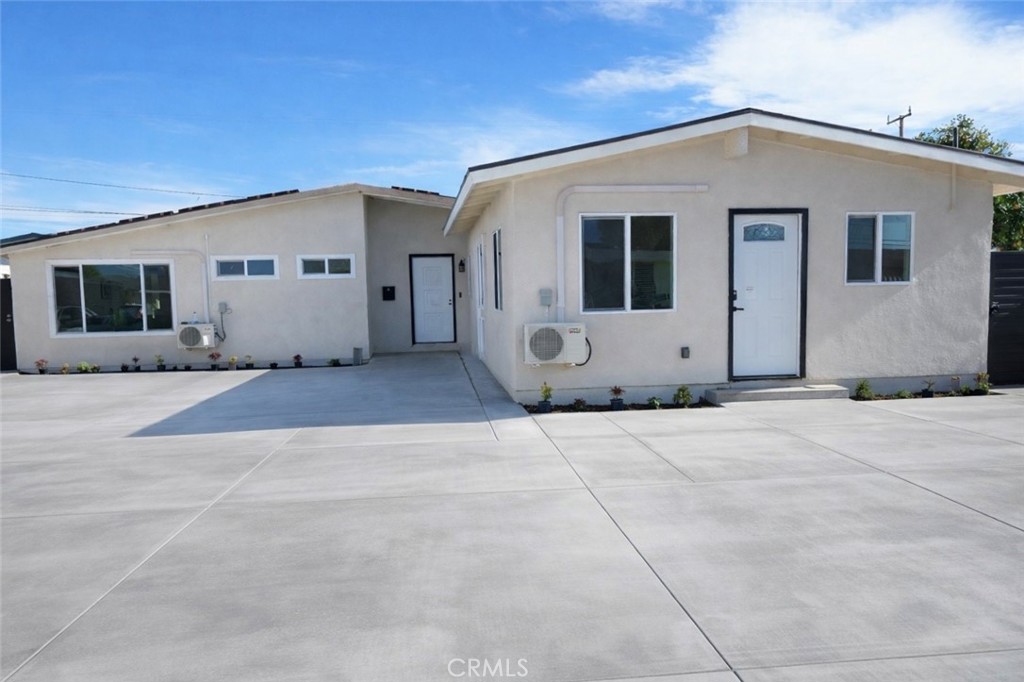 FRONT OF THE HOUSE. - 13572 Sutter Dr., Westminster CA 92683 - photo 1