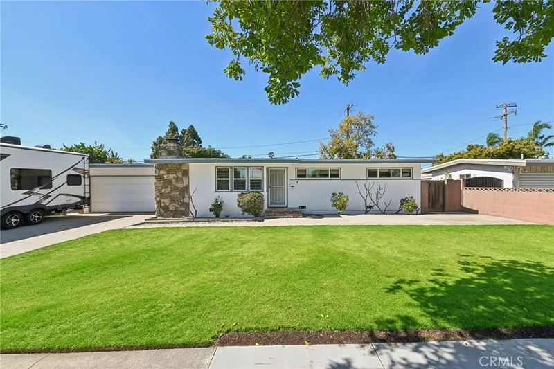 13631 Richardson Way, Westminster, CA 92683