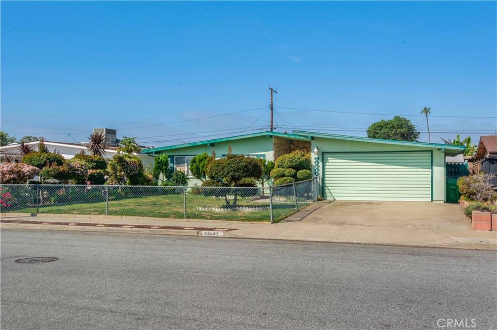 13641 Yosemite, Westminster CA 92683 - photo 1