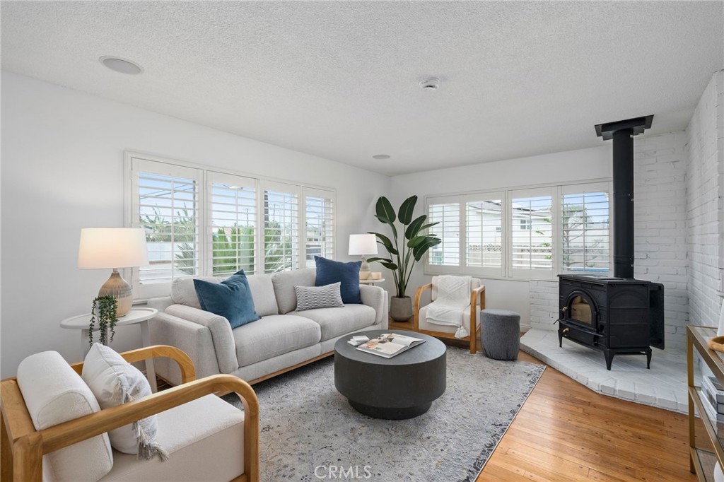 Bonus Room, can be used as 4th bedroom or office/family room - 13671 Springdale Street, Westminster CA 92683 - photo 1