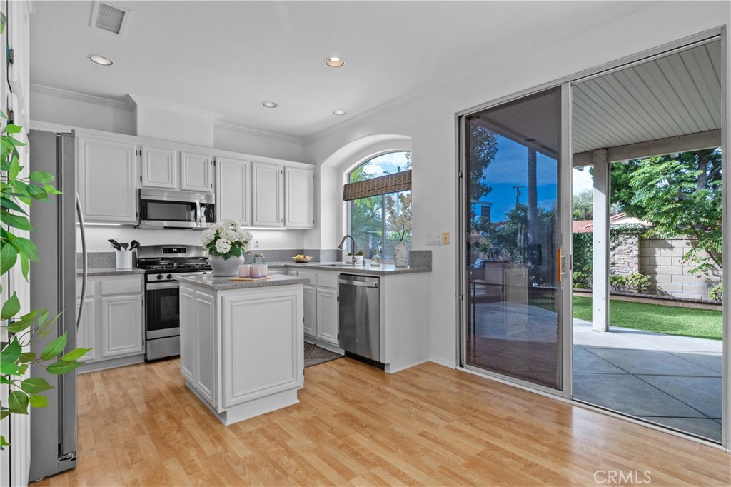13861 Haileigh Street, Westminster CA 92683 - photo 11