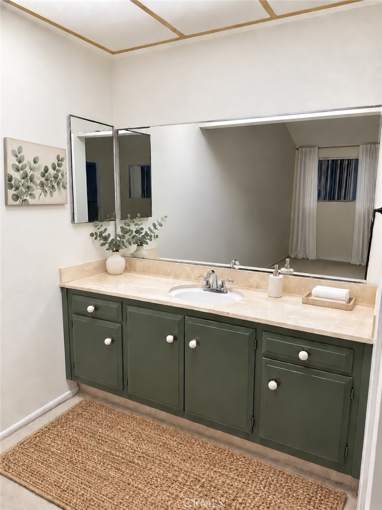 Main bedroom on suite bathroom - 14155 Elystan Circle, Westminster CA 92683 - photo 23