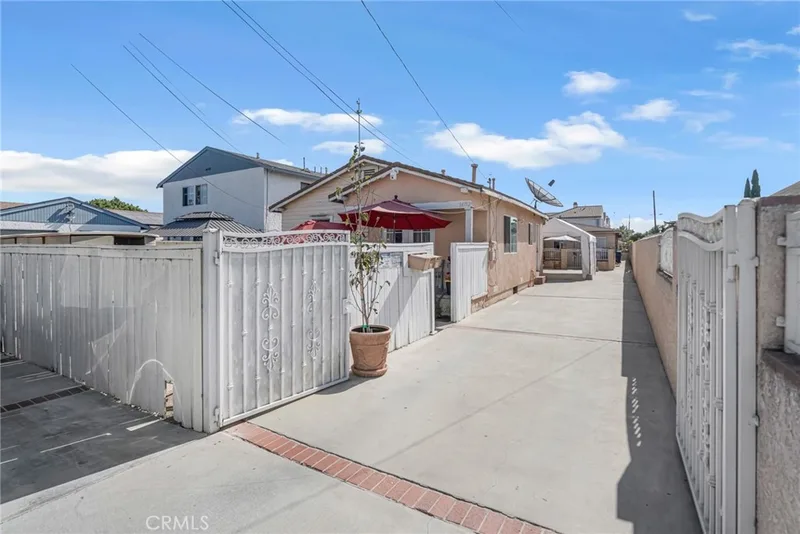 14192 Locust Street, Westminster