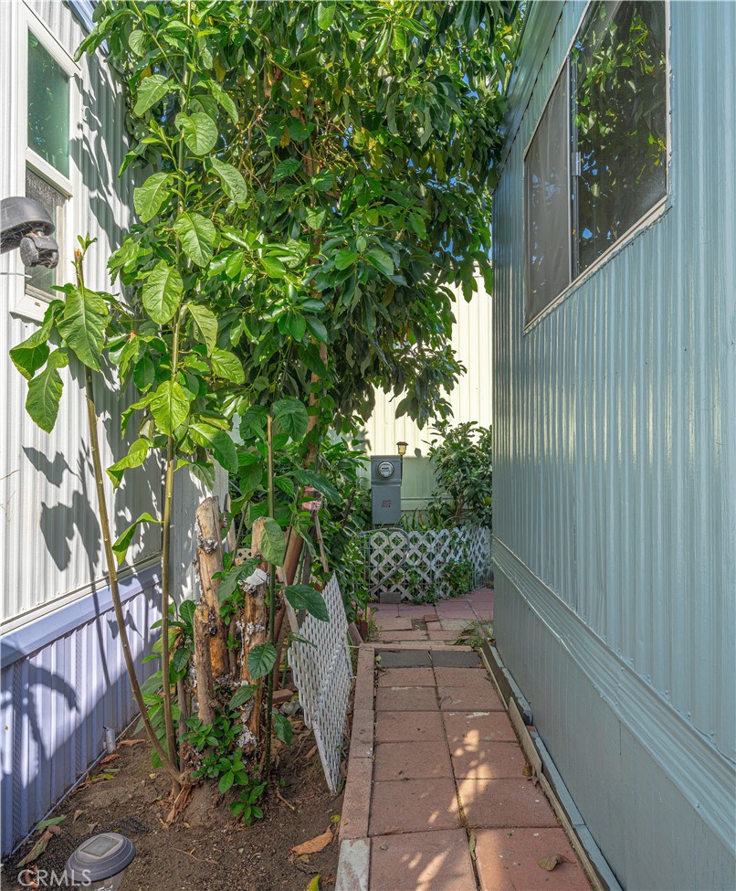 14272 Hoover 47, Westminster CA 92683 - photo 17