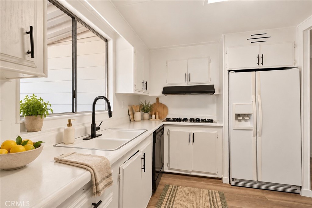 14352 Beach Boulevard 68, Westminster CA 92683 - photo 9