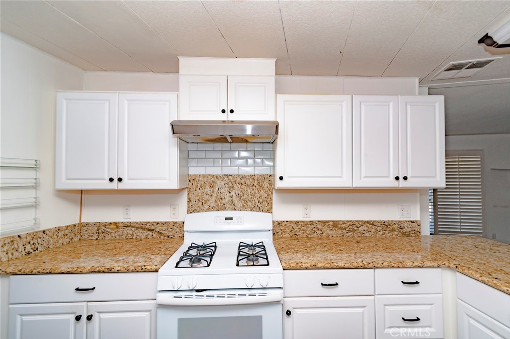 15300 Magnolia 109, Westminster CA 92683 - photo 12