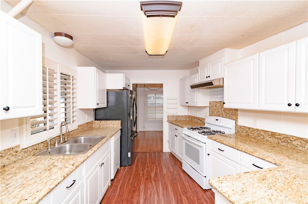 15300 Magnolia 109, Westminster CA 92683 - photo 13