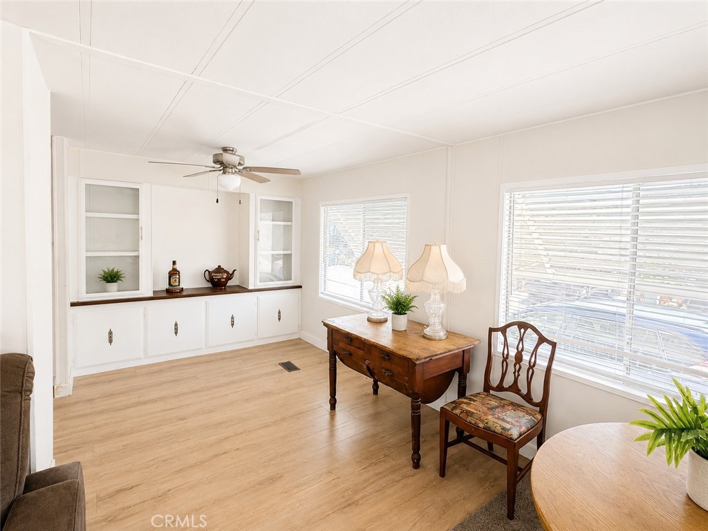 15621 Beach 84, Westminster CA 92683 - photo 2